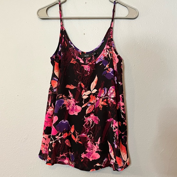 Apt. 9 Tops - APT. 9 Essentials Floral Women’s Spaghetti Strap Top Size Medium